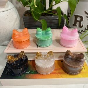 Trinket box, jewelry box . Handmade epoxy resin.